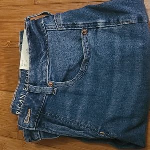 American eagle mom jean